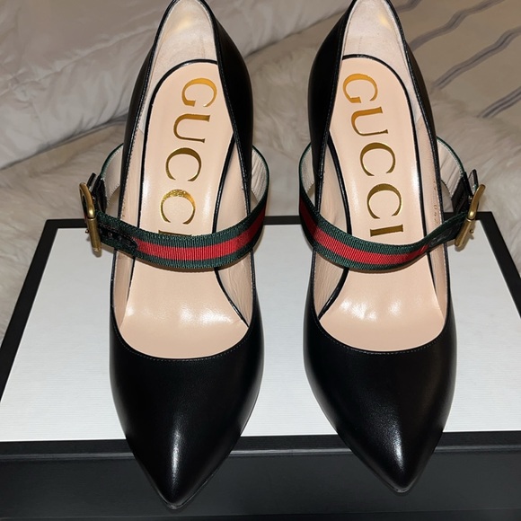 Gucci Shoes - Gucci Sylvia Mary Jane Pumps w/ green & red strap.